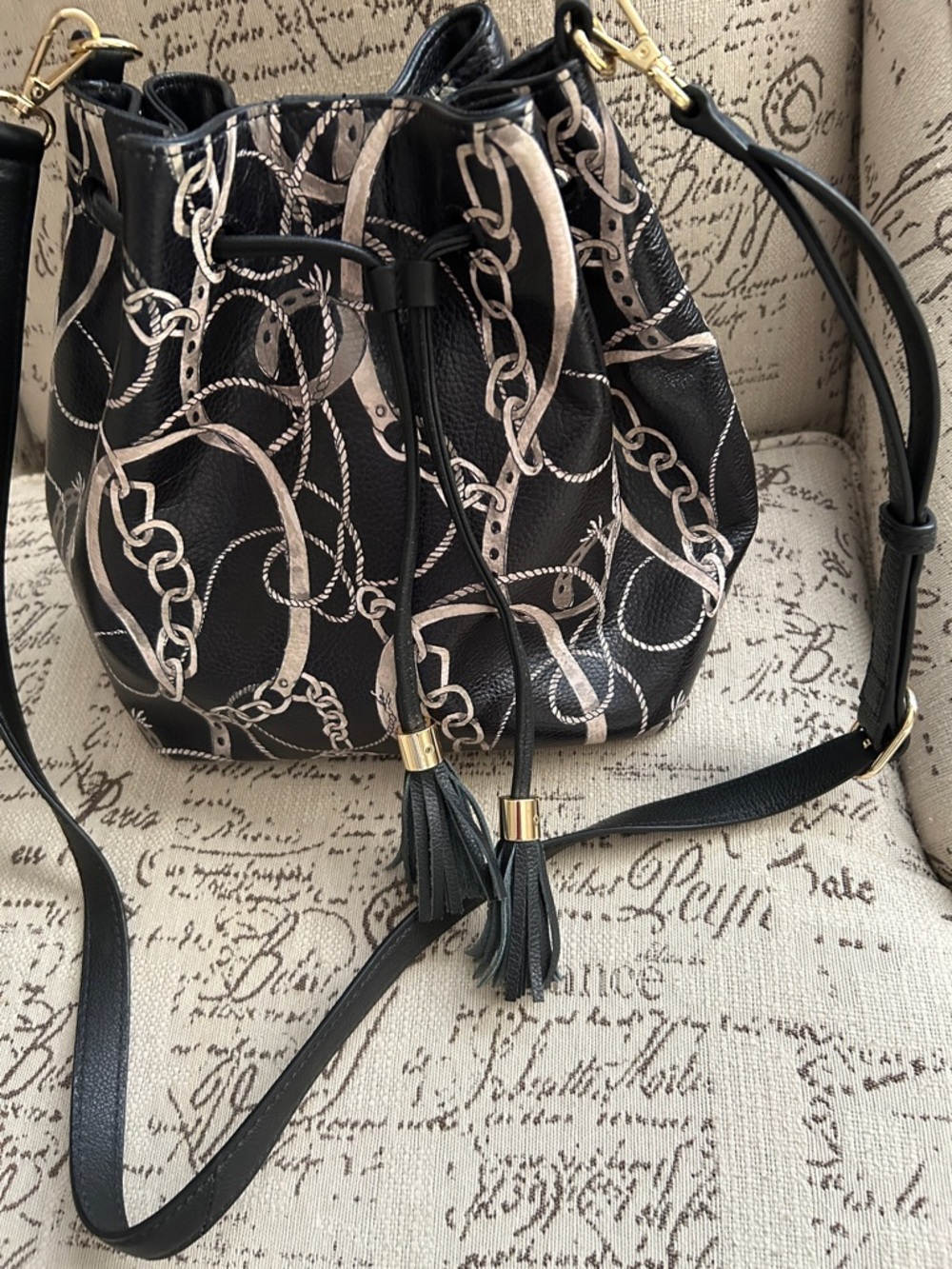 Talbots leather bucket bag - Picture 2 of 5